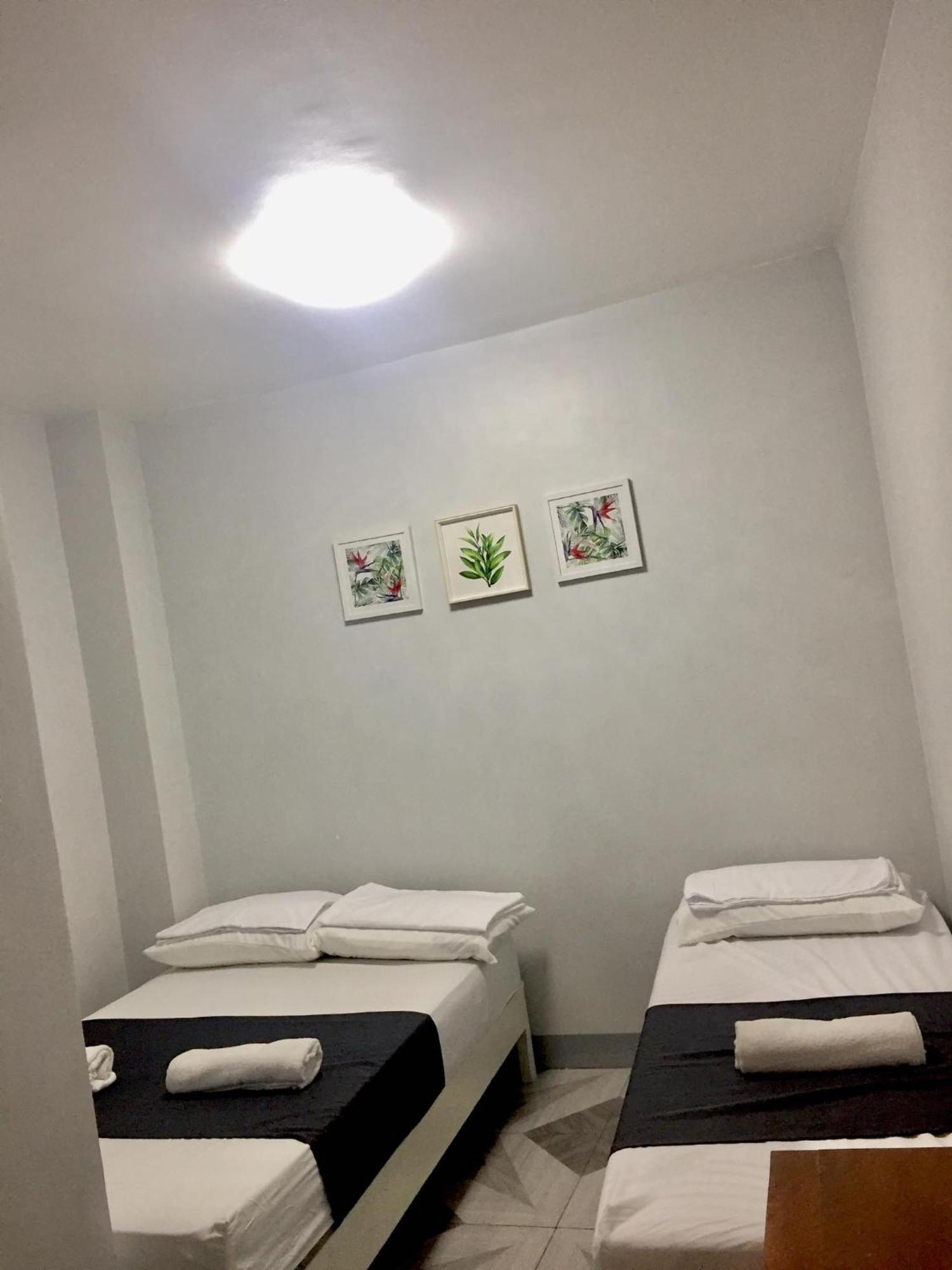 Ziet Hotel Mambajao Værelse billede