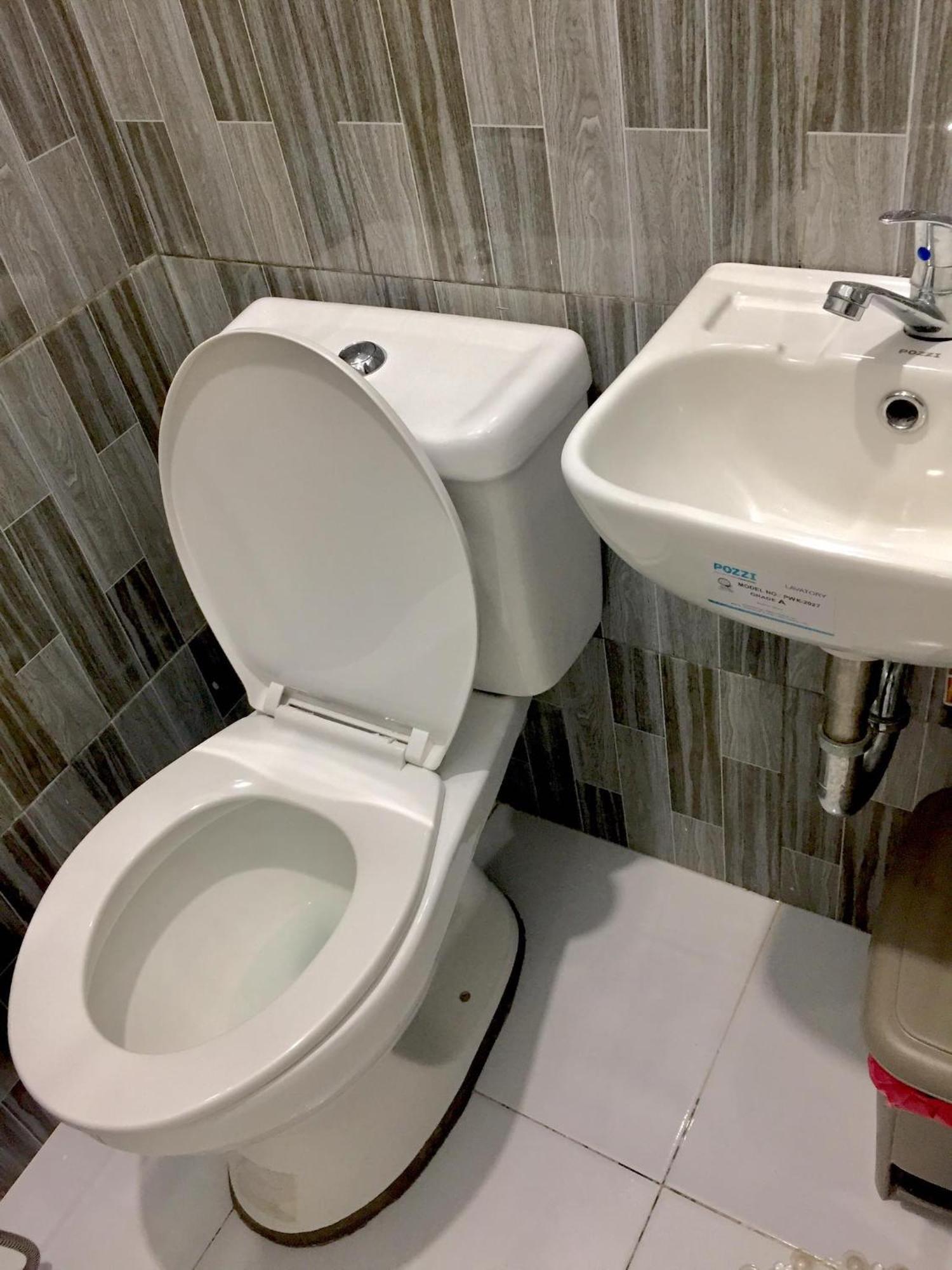 Ziet Hotel Mambajao Værelse billede